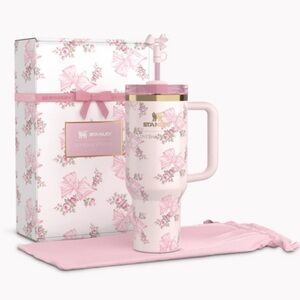 AUTHENTIC SOLD OUT Stanley x Love Shack Fancy Rosa Beaux Pink 40oz - NWB Sealed